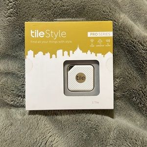 NEW/NEVER OPENED!! Tile Style Pro Series